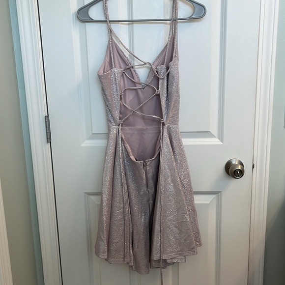 Windsor Homecoming Dress - Picture 2 of 4